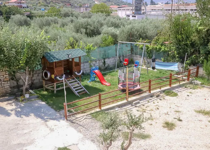 Stone House Berat Dushnik