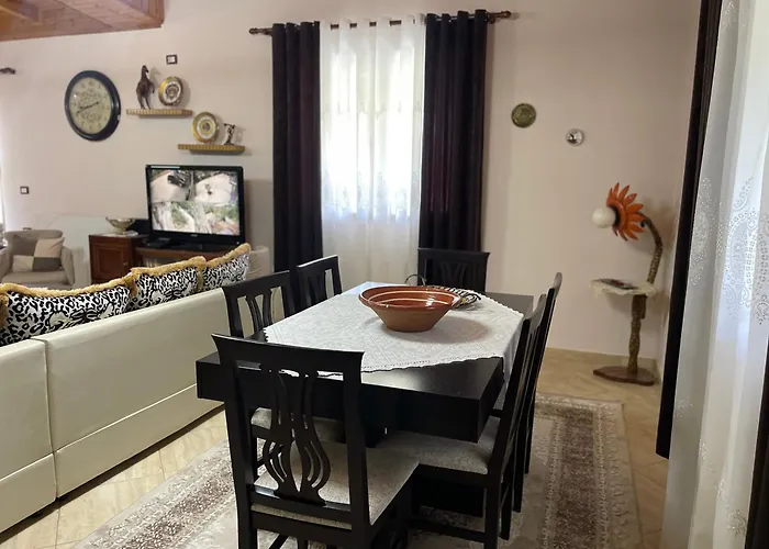 Apartment Stone House Berat *