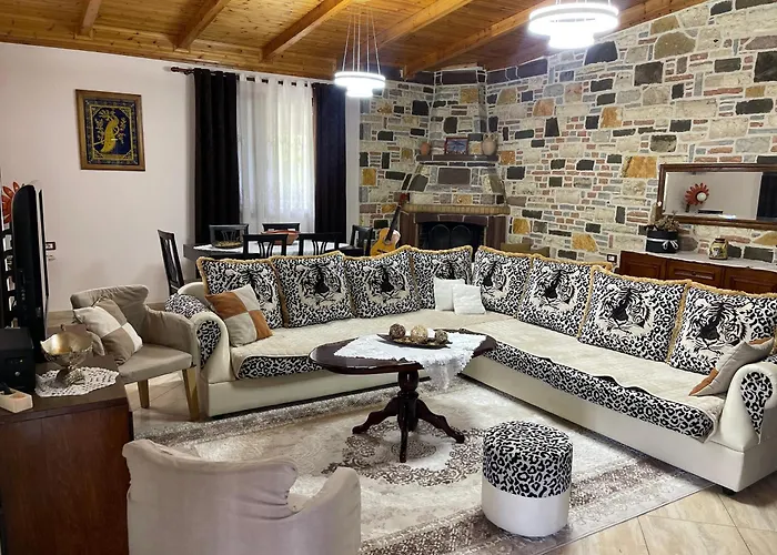 Stone House Berat Apartment