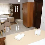Stone House Berat * Dushnik