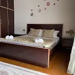 Stone House Berat 아파트 *