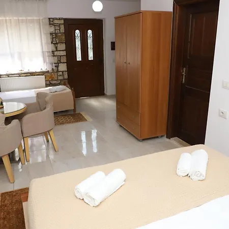 Stone House Berat * Dushnik