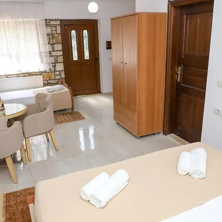 Stone House Berat Apartman