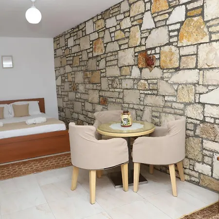 Apartman Stone House Berat *