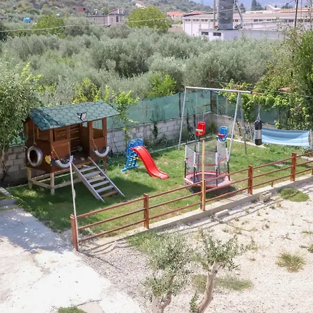 Stone House Berat Dushnik