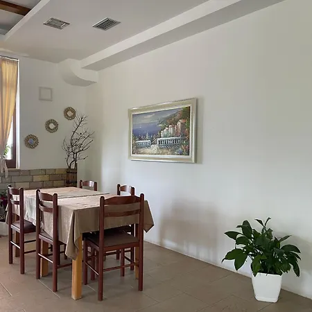 Stone House Berat Apartman